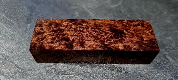 Stabilized brown curly birch (11PE)